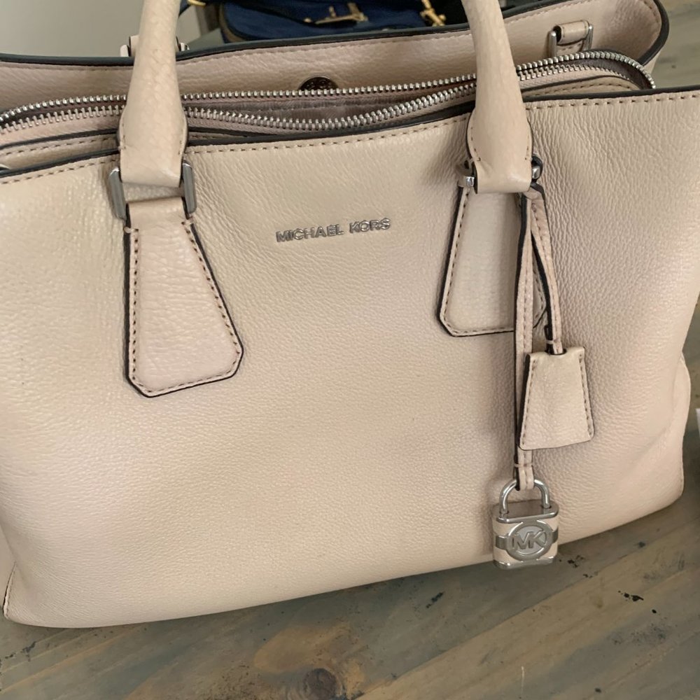 Michael Kors leather  handbag